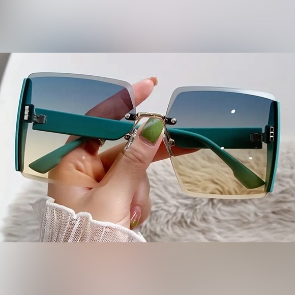 diar Accessories - 🎱Diar design sunglasses woman’s sunnies shades stunning glitter retro New
